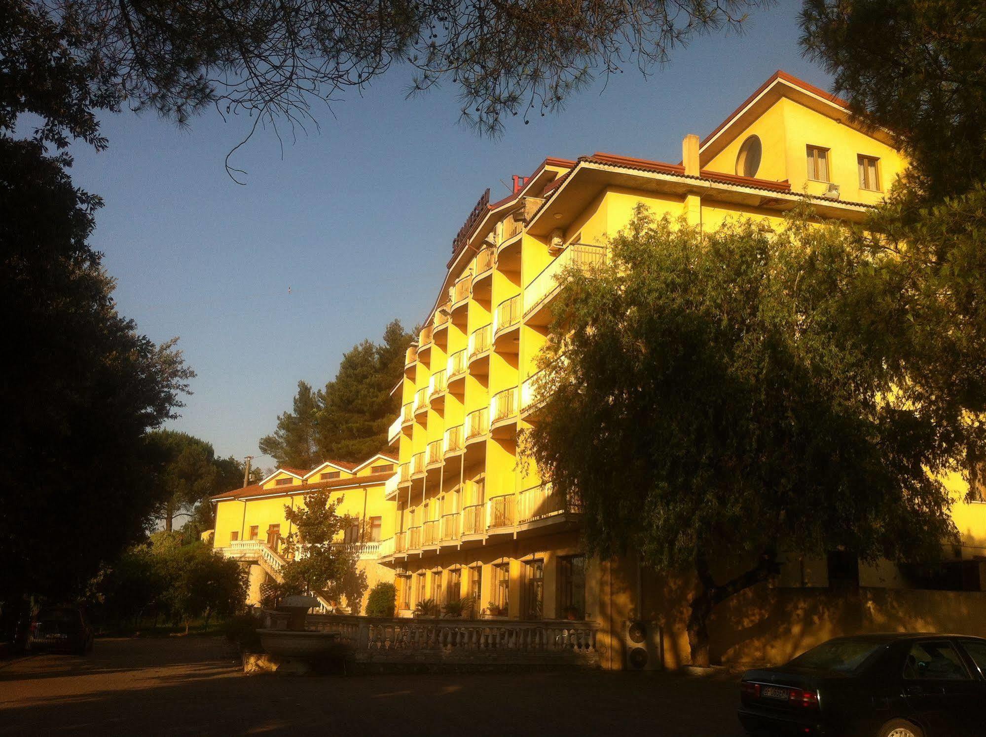 Hotel San Francesco Terme Spezzano Albanese Exterior foto